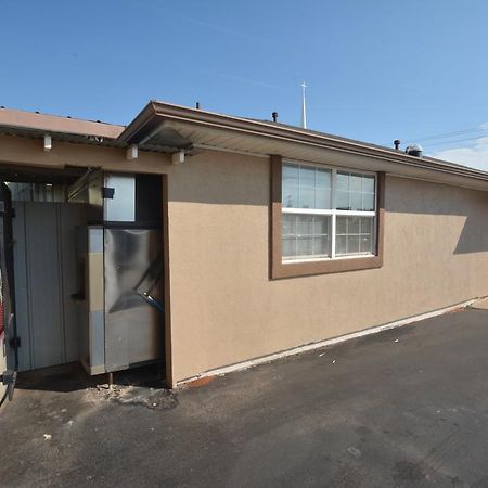 Newcastle Motel 외부 사진